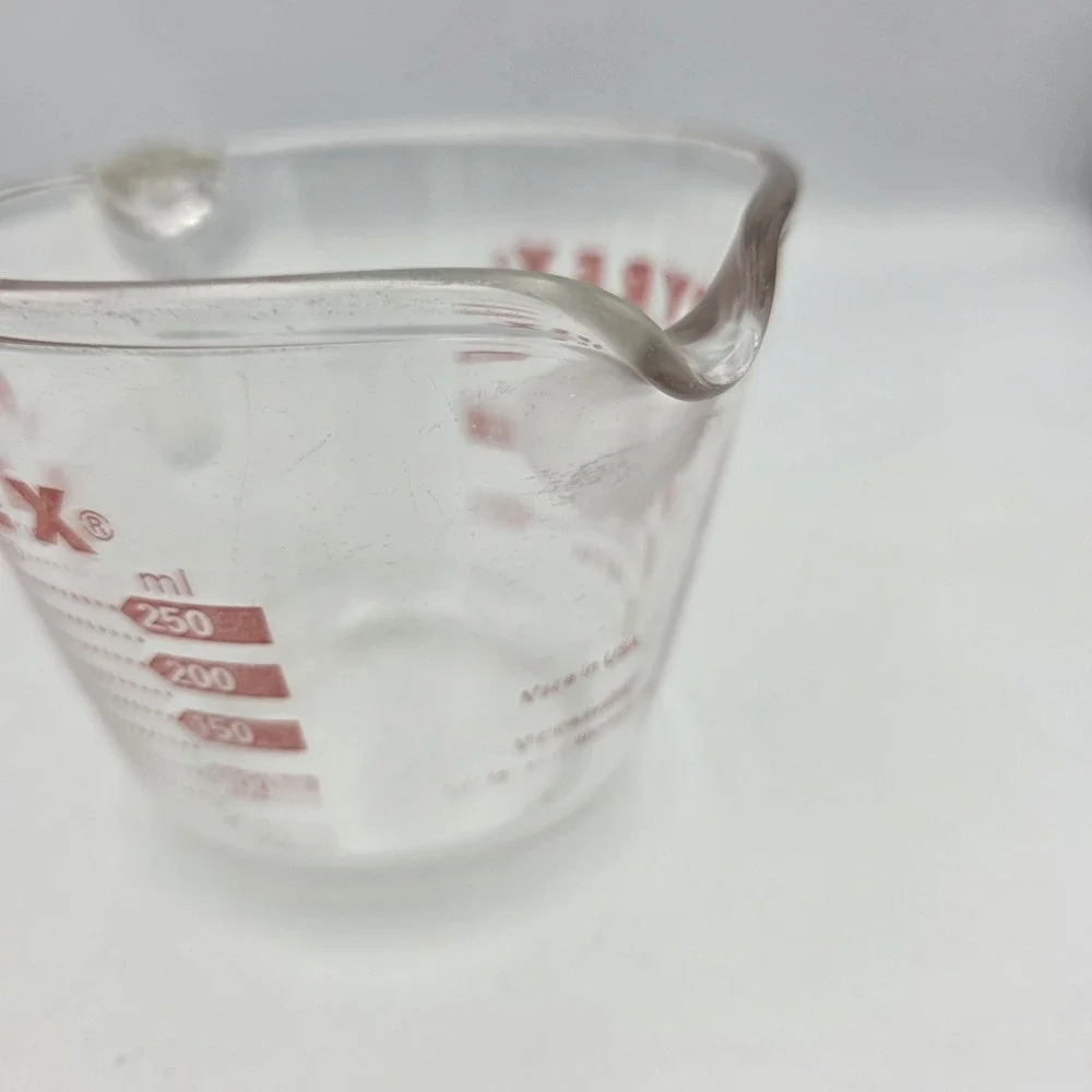 Vintage PYREX 1 Cup 8oz Measuring Cup Glass Red Lettering Made in USA Corning #2